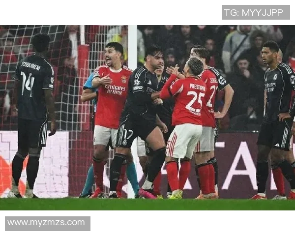 西甲精彩对决本菲卡与AC米兰战成平局帽子戏法引发全场狂欢