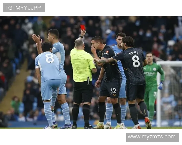 巴黎圣日耳曼大胜多特蒙德红牌事件引发全场热议与争议