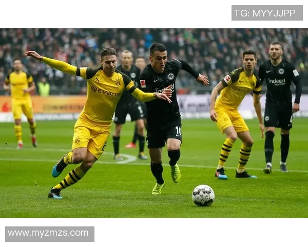 世界杯精彩对决多特蒙德点球大战逆袭拜仁全场沸腾瞬间回顾