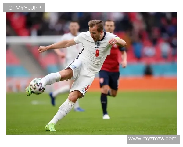 拜仁狂胜里昂四球大捷帽子戏法点燃全场激情与转会传闻交织